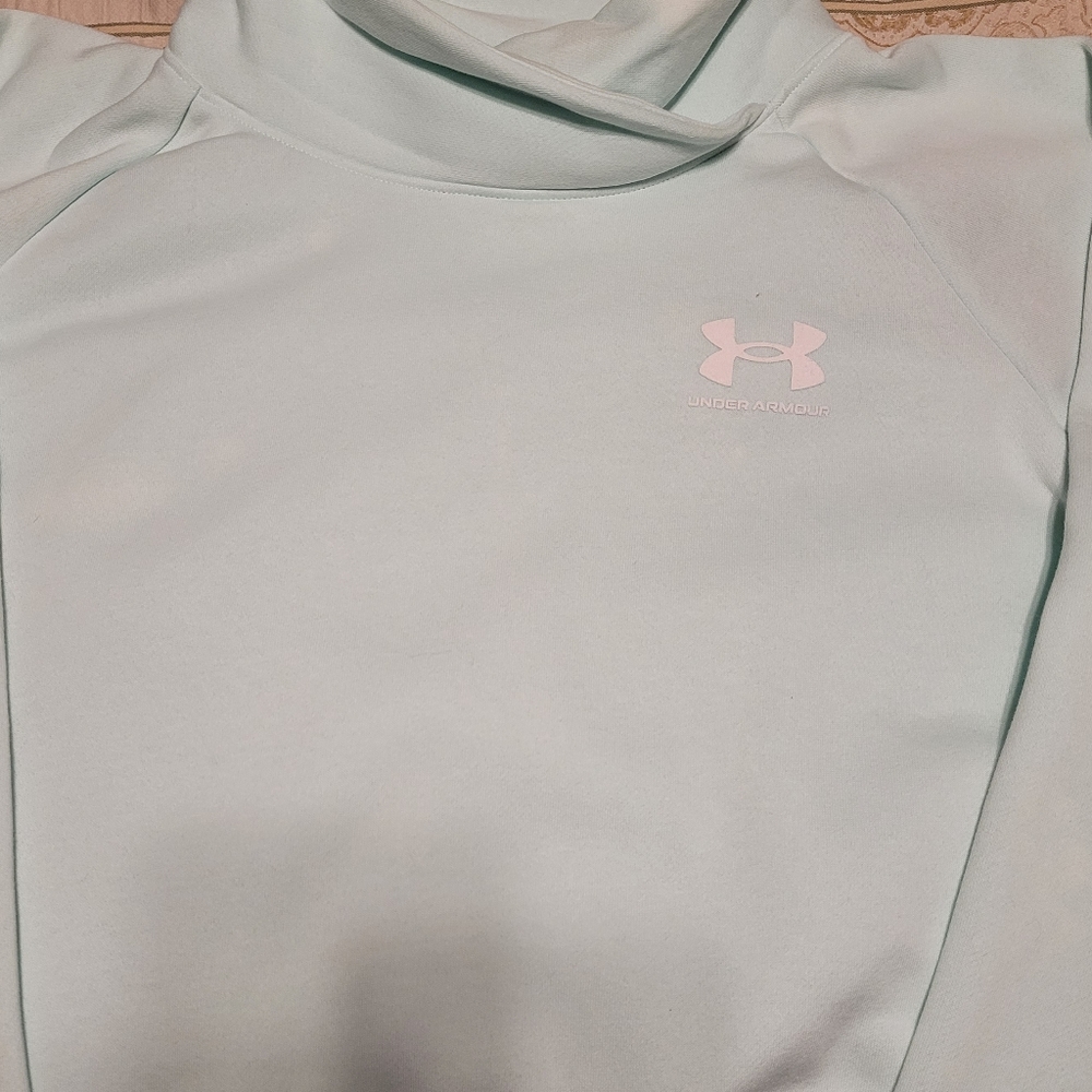 Womens Under Armour Sweat Shirt Meduim